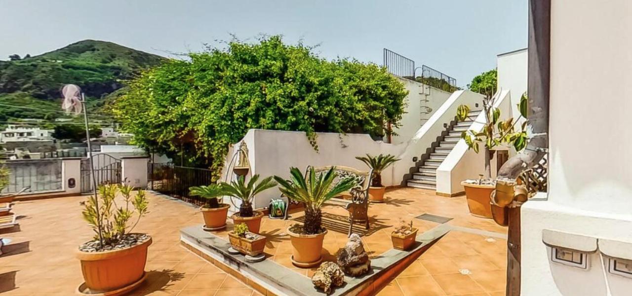 Casa Vacanza Artemis Lipari  Buitenkant foto
