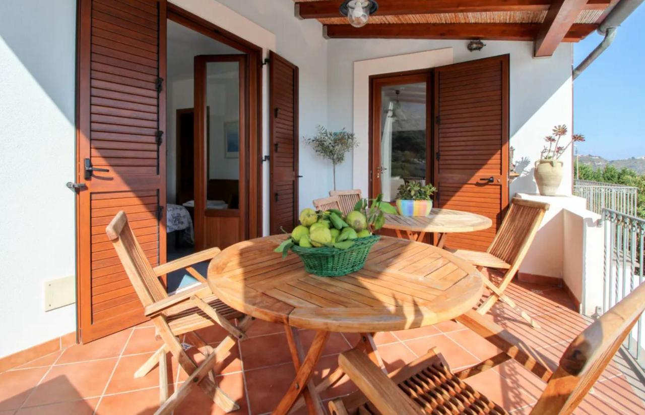 Casa Vacanza Artemis Lipari  Buitenkant foto